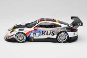 Porsche 911 991.2 GT3 R #17 Kues Team 75 Bernhard M. Christensen / K. Cairoli 24 Hours of Nurburgring 2018 Minichamps 1:18 15 - pilt 3/6