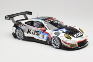 Porsche 911 991.2 GT3 R #17 Kues Team 75 Bernhard M. Christensen / K. Cairoli 24 Hours of Nurburgring 2018 Minichamps 1:18 15 - pilt 4/6