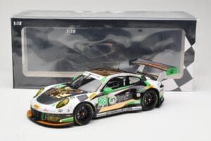 Porsche 911 991.2 GT3 R #28 Alegra Motorsports D. de Quesada / M. Morad Class Winners 24 Hours of Daytona 2017 Minichamps 1:1 - pilt 6/6