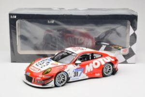 Porsche 911 991.2 GT3 R #31 Frikadelli Racing K. Bachler / M. Christensen 24 Hours of Nurburgring 2017 Minichamps 1:18 155176 - pilt 6/6