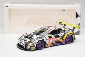 Porsche 911 991.2 GT3 R #8 Iron Force Ring Police 24 Hours Nürburgring 2019 Minichamps 1:18 153196088 Metall - pilt 6/6