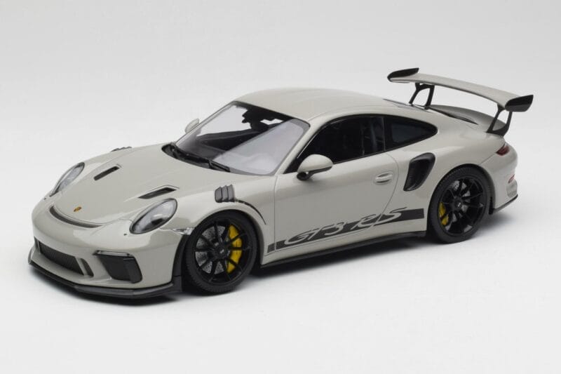 Porsche 911 991.2 GT3 RS Chalk Wording Mustad Veljed Minichamps 1:18 153068230 Metall