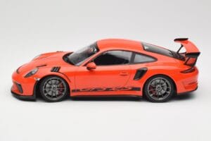 Porsche 911 991.2 GT3 RS Lava Orange & Hõbedased Veljed Minichamps 1:18 155068225 Metall - pilt 3/6