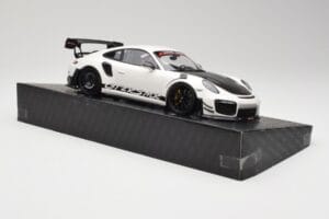 Porsche 911 991.2 GT3 RS Manthey Racing Valge Minichamps 1:18 MR-911-GT3RS-1801 Metall - pilt 4/6