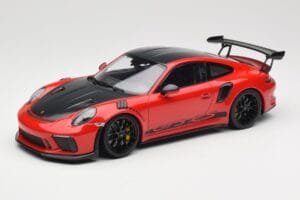 Porsche 911 991.2 GT3 RS Weissach Package Guards Red Mustad Veljed Minichamps 1:18 153068223 Metall