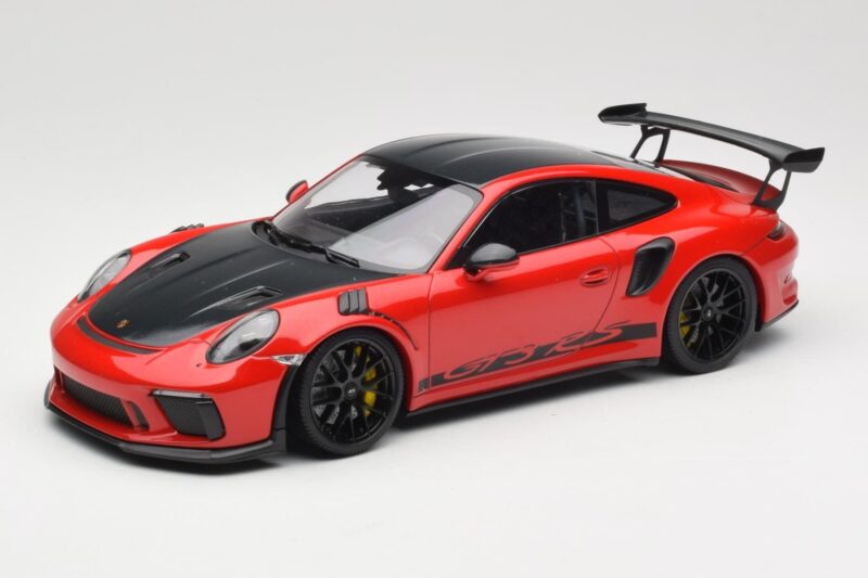 Porsche 911 991.2 GT3 RS Weissach Package Guards Red Mustad Veljed Minichamps 1:18 153068223 Metall