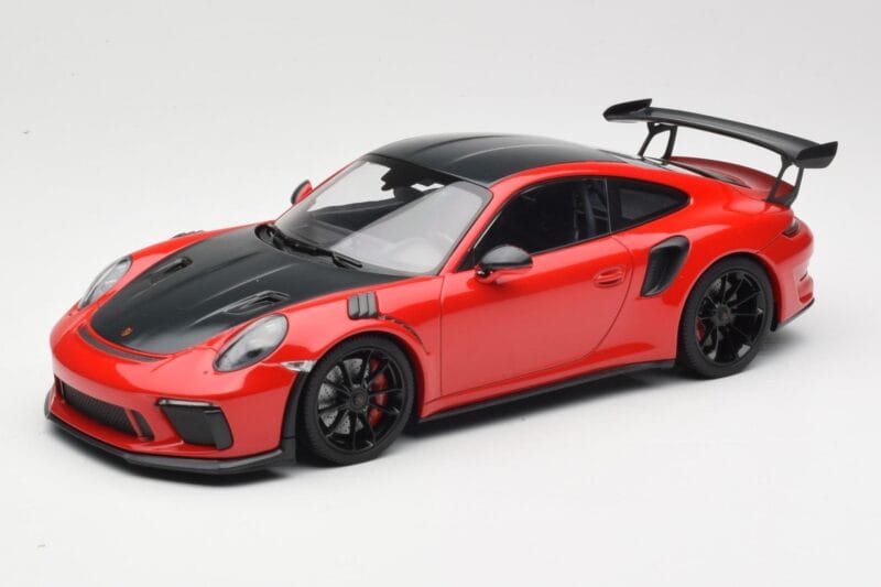 Porsche 911 991.2 GT3 RS Weissach Package Punane Mustade Velgedega Minichamps 1:18 155068230 Metall
