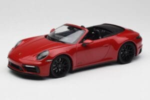 Porsche 911 992 Carrera 4 GTS Kabriolett Punane Minichamps 1:18 155063032 Metall
