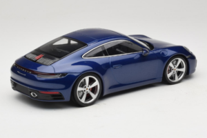 Porsche 911 992 Carrera 4S Blue Metallic Minichamps 1:18 153067327 Metall - pilt 2/6