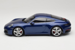 Porsche 911 992 Carrera 4S Blue Metallic Minichamps 1:18 153067327 Metall - pilt 3/6
