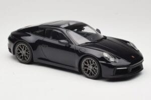 Porsche 911 992 Carrera 4S Blue Metallic Minichamps 1:18 155067321 Metall - pilt 4/6