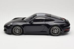 Porsche 911 992 Carrera 4S Blue Metallic Minichamps 1:18 155067321 Metall - pilt 5/6