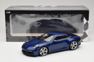 Porsche 911 992 Carrera 4S Blue Metallic Minichamps 1:18 153067327 Metall - pilt 6/6