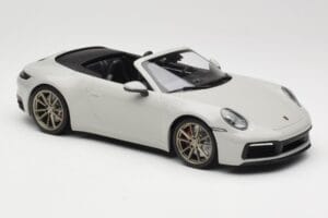 Porsche 911 992 Carrera 4S Kabriolett Hall Minichamps 1:18 155067335 Metall - pilt 4/6