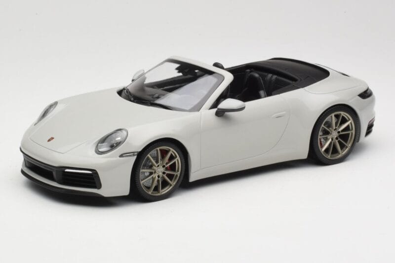 Porsche 911 992 Carrera 4S Kabriolett Hall Minichamps 1:18 155067335 Metall