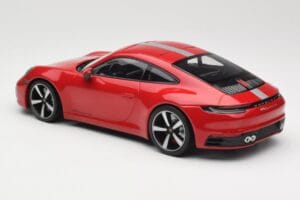 Porsche 911 992 Carrera 4S Carmine Red Minichamps 1:18 155067326 Metall - pilt 5/6