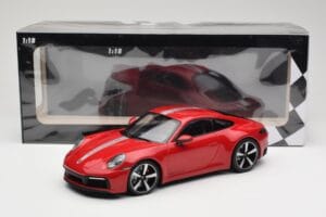 Porsche 911 992 Carrera 4S Carmine Red Minichamps 1:18 155067326 Metall - pilt 6/6