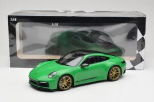 Porsche 911 992 Carrera 4S Python Green Minichamps 1:18 155067325 Metall - pilt 6/6