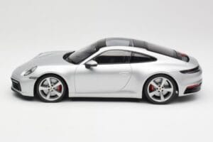 Porsche 911 992 Carrera 4S Hõbe Minichamps 1:18 155067322 Metall - pilt 3/6