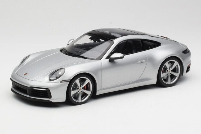 Porsche 911 992 Carrera 4S Hõbe Minichamps 1:18 155067322 Metall