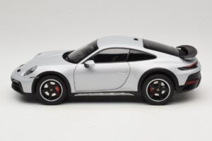 Porsche 911 992 Dakar Ice Grey Metallic Norev 1:18 187242 Metall - pilt 4/8