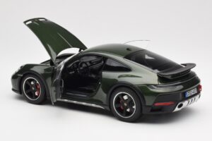 Porsche 911 992 Dakar Oak Roheline Metallik Norev 1:18 187241 Metall - pilt 6/9