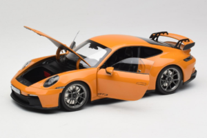 Porsche 911 992 GT3 Bahama Yellow Norev 1:18 187387 Metall - pilt 2/8