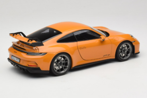 Porsche 911 992 GT3 Bahama Yellow Norev 1:18 187387 Metall - pilt 3/8