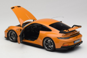 Porsche 911 992 GT3 Bahama Yellow Norev 1:18 187387 Metall - pilt 5/8
