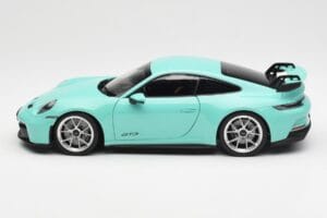 Porsche 911 992 GT3 Mint Roheline Norev 1:18 187316 Metall - pilt 4/8