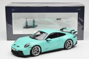 Porsche 911 992 GT3 Mint Roheline Norev 1:18 187316 Metall - pilt 8/8