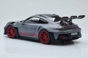 Porsche 911 992 GT3 RS Arctic Hall Pyro Punane Norev 1:18 187350 Metall - pilt 7/8