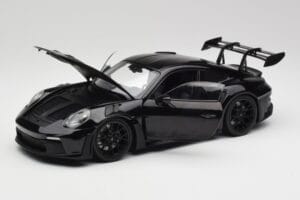 Porsche 911 992 GT3 RS Must & Mustad Veljed Concept Minichamps 1:18 911992003 Metall - pilt 2/8