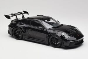 Porsche 911 992 GT3 RS Must & Mustad Veljed Concept Minichamps 1:18 911992003 Metall - pilt 6/8