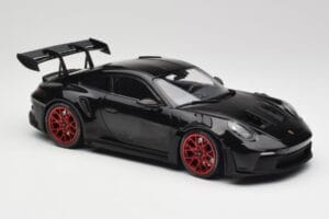 Porsche 911 992 GT3 RS Must & Punased Rattad & Must Dekoor Minichamps 1:18 153062240 Metall - pilt 4/6