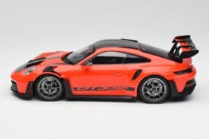 Porsche 911 992 GT3 RS Guards Oranž & Hõbe Veljed Minichamps 1:18 911992002 Metall - pilt 3/6