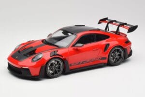 Porsche 911 992 GT3 RS Guards Punane & Hõbedased Rattad Weissach Package Minichamps 1:18 153062246 Metall