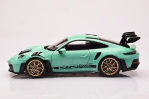 Porsche 911 992 GT3 RS Mint Roheline Norev 1:18 187362 Metall - pilt 4/8