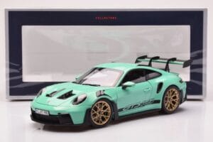 Porsche 911 992 GT3 RS Mint Roheline Norev 1:18 187362 Metall - pilt 8/8