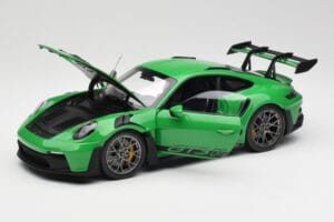 Porsche 911 992 GT3 RS Python Roheline Norev 1:18 WAP0212820RGT3 Metall - pilt 2/8