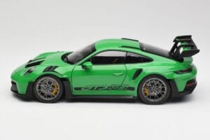 Porsche 911 992 GT3 RS Python Roheline Norev 1:18 WAP0212820RGT3 Metall - pilt 4/8