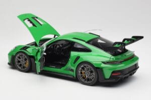 Porsche 911 992 GT3 RS Python Roheline Norev 1:18 WAP0212820RGT3 Metall - pilt 5/8