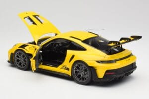Porsche 911 992 GT3 RS Racing Kollane Norev 1:18 WAP0212810RGT3 Metall - pilt 5/8