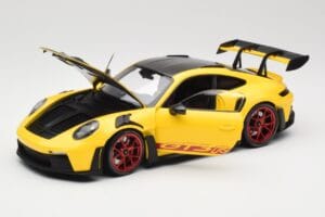 Porsche 911 992 GT3 RS Racing Yellow Weissach Package & Red Wheels Minichamps 1:18 110062025 Metall - pilt 2/8