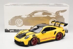 Porsche 911 992 GT3 RS Racing Yellow Weissach Package & Red Wheels Minichamps 1:18 110062025 Metall - pilt 8/8
