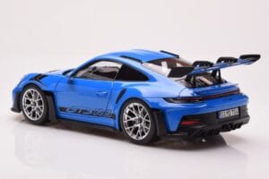 Porsche 911 992 GT3 RS Sharkblue Norev 1:18 187358 Metall - pilt 7/8