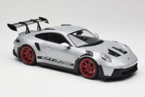 Porsche 911 992 GT3 RS Hõbe & Punased Rattad Minichamps 1:18 153062241 Metall - pilt 4/6