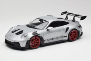 Porsche 911 992 GT3 RS Hõbe & Punased Rattad Minichamps 1:18 153062241 Metall