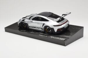Porsche 911 992 GT3 RS Hõbe Weissach Package Minichamps 1:18 110062020 Metall - pilt 7/8
