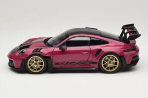 Porsche 911 992 GT3 RS Weissach Package Ruby Star Norev 1:18 187370 Metall - pilt 4/8